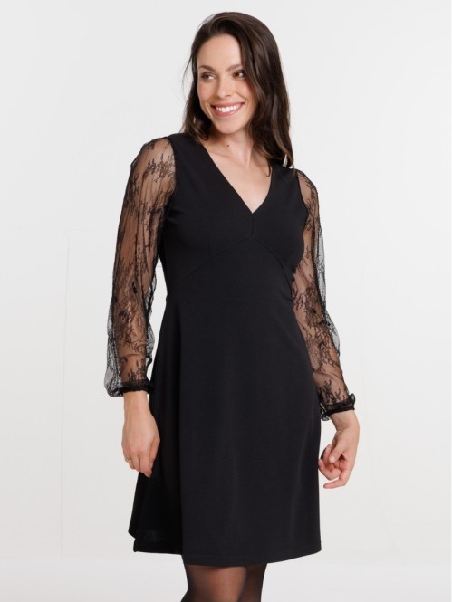 Robe noire courte manches...
