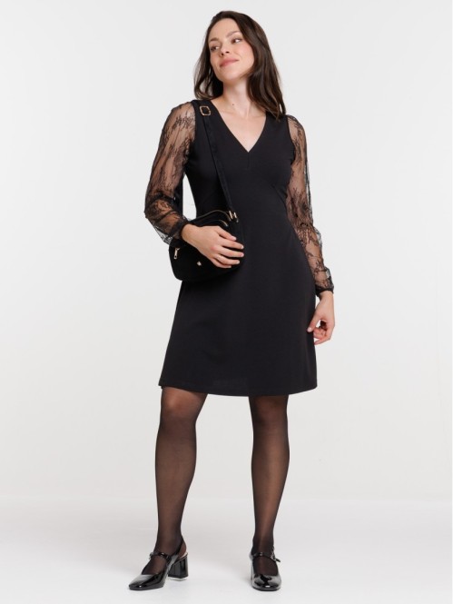 Robe noire courte manches...