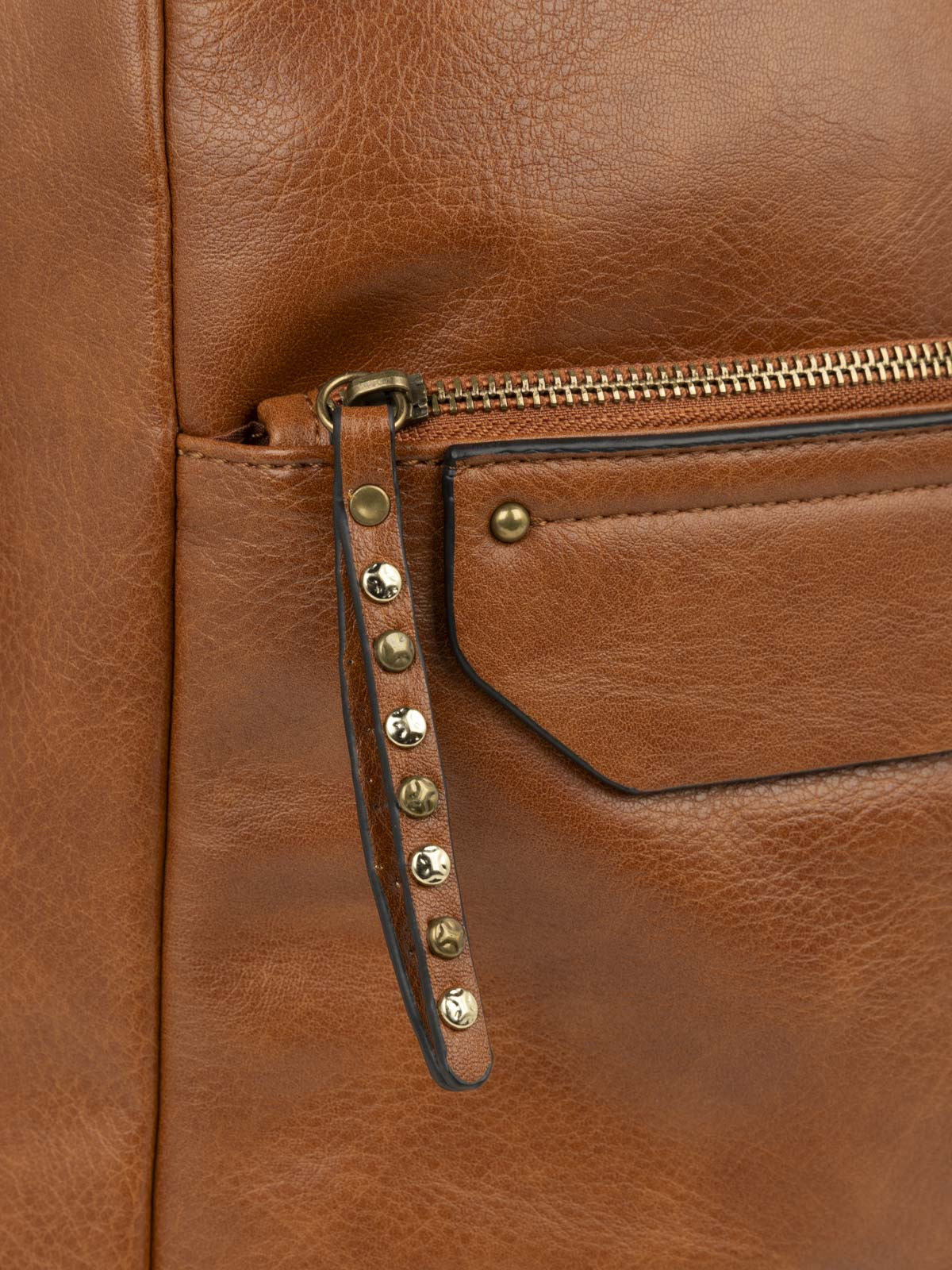 Sac à dos clous dorés femme Sac à dos clous dorés femme