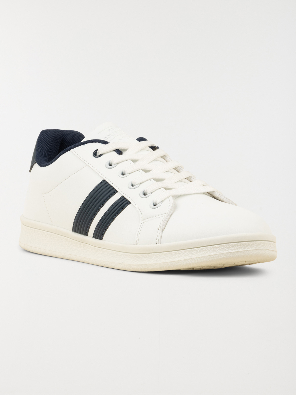 Basket blanche et navy homme (40-46) Basket blanche et navy homme (40-46)