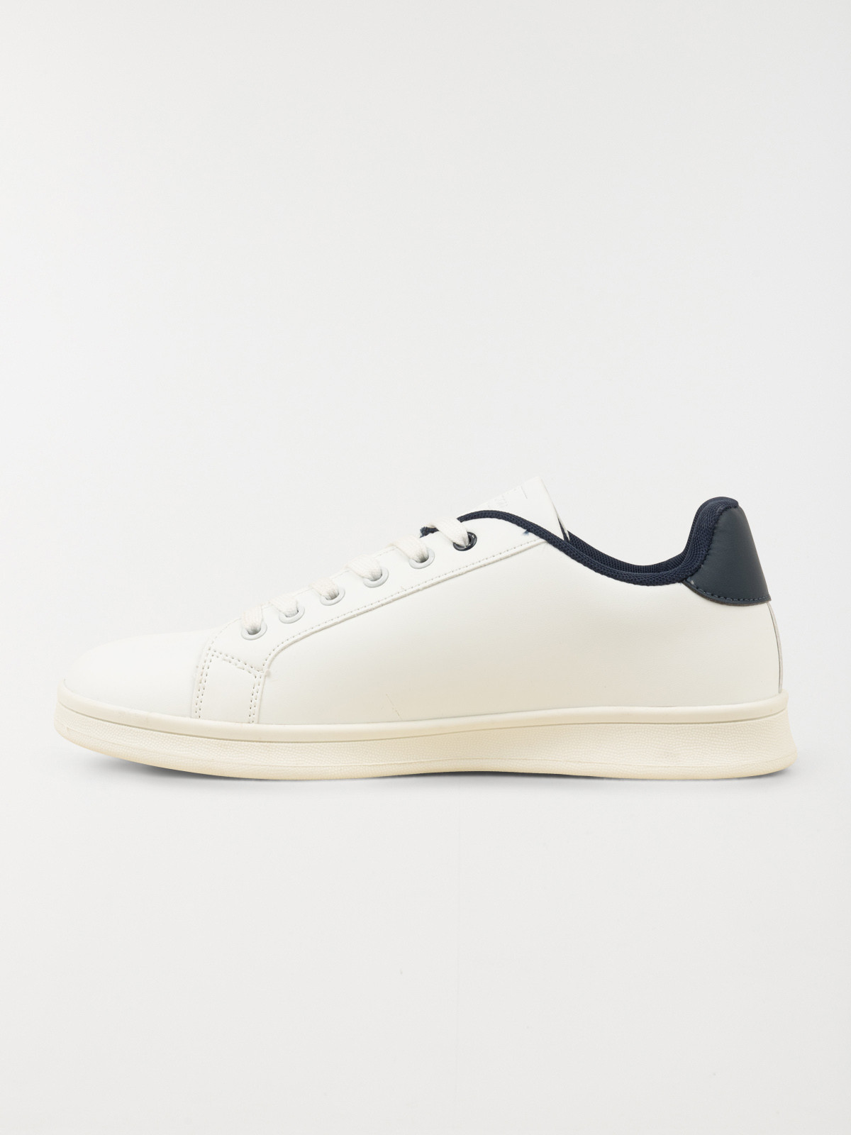 Basket blanche et navy homme (40-46) Basket blanche et navy homme (40-46)