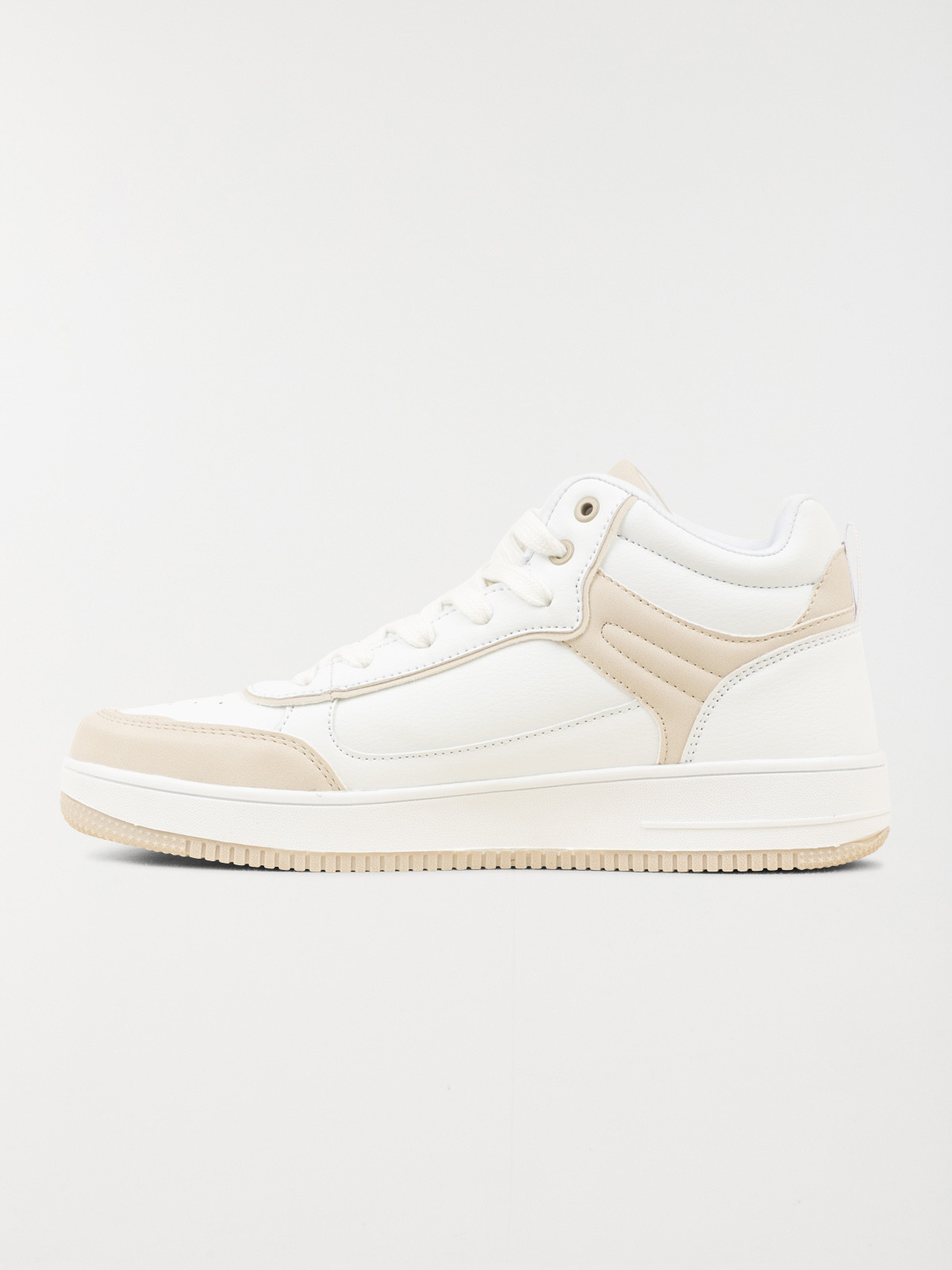 Baskets femme montantes (36-41) Baskets femme montantes (36-41)