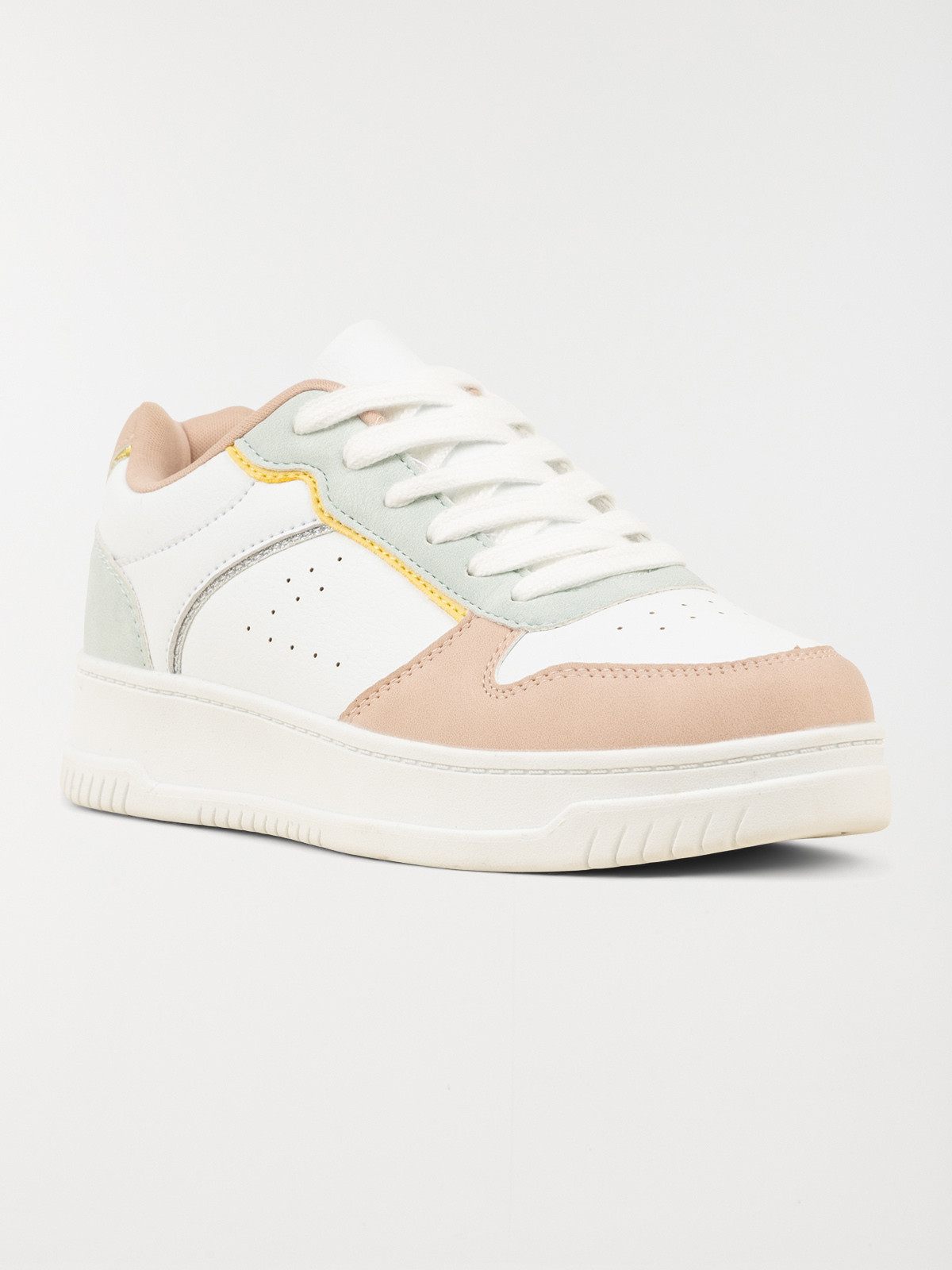 Baskets femme basses (36-41) Baskets femme basses (36-41)