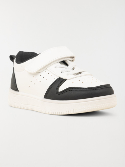 Basket blanche et noire...