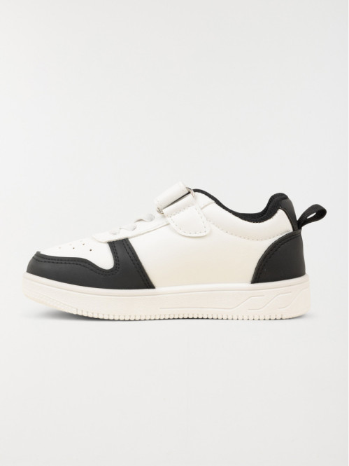 Basket blanche et noire...