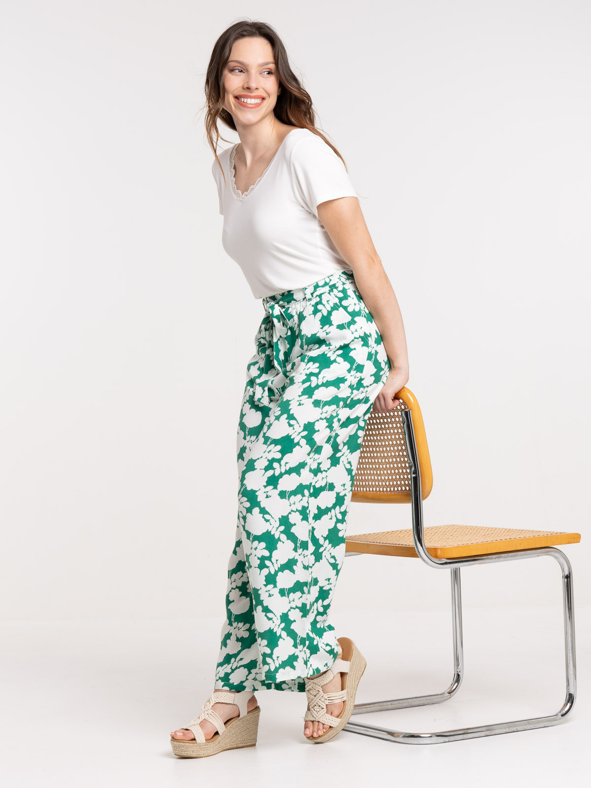 Pantalon fleuri large fluide femme