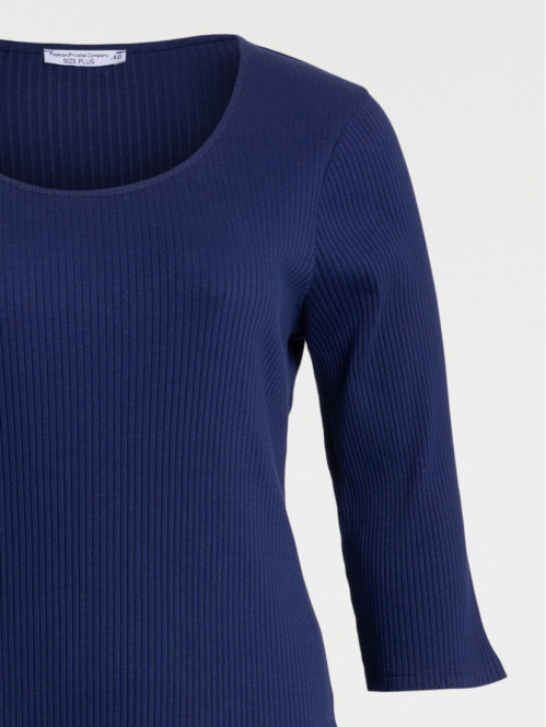 Robe côtelée grande taille...