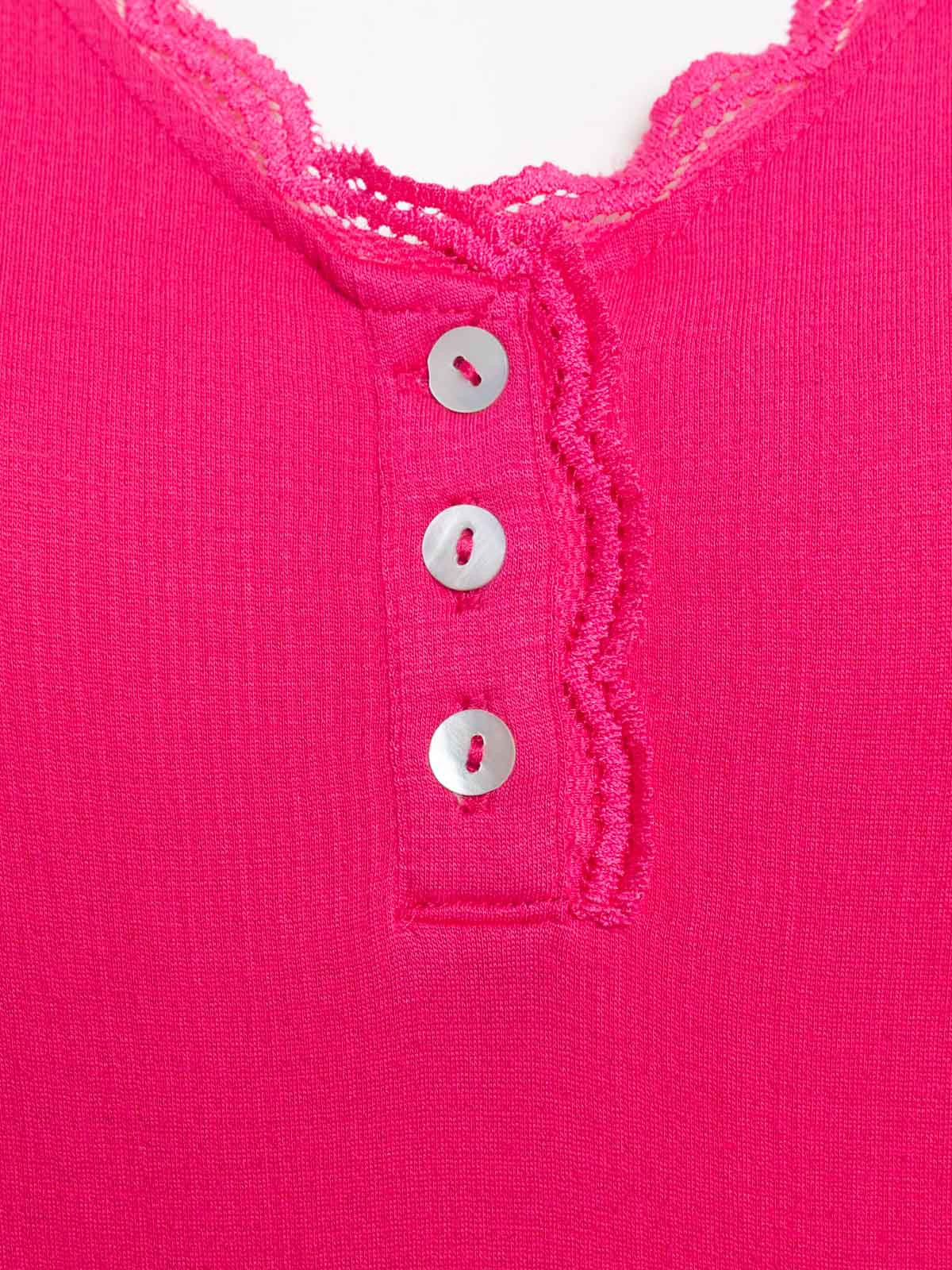 T-shirt col V fushia grande taille femme