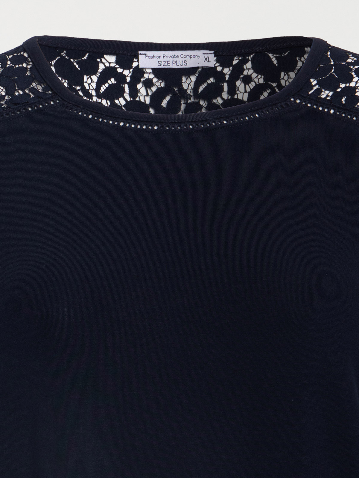 Tee-shirt noir grande taille femme