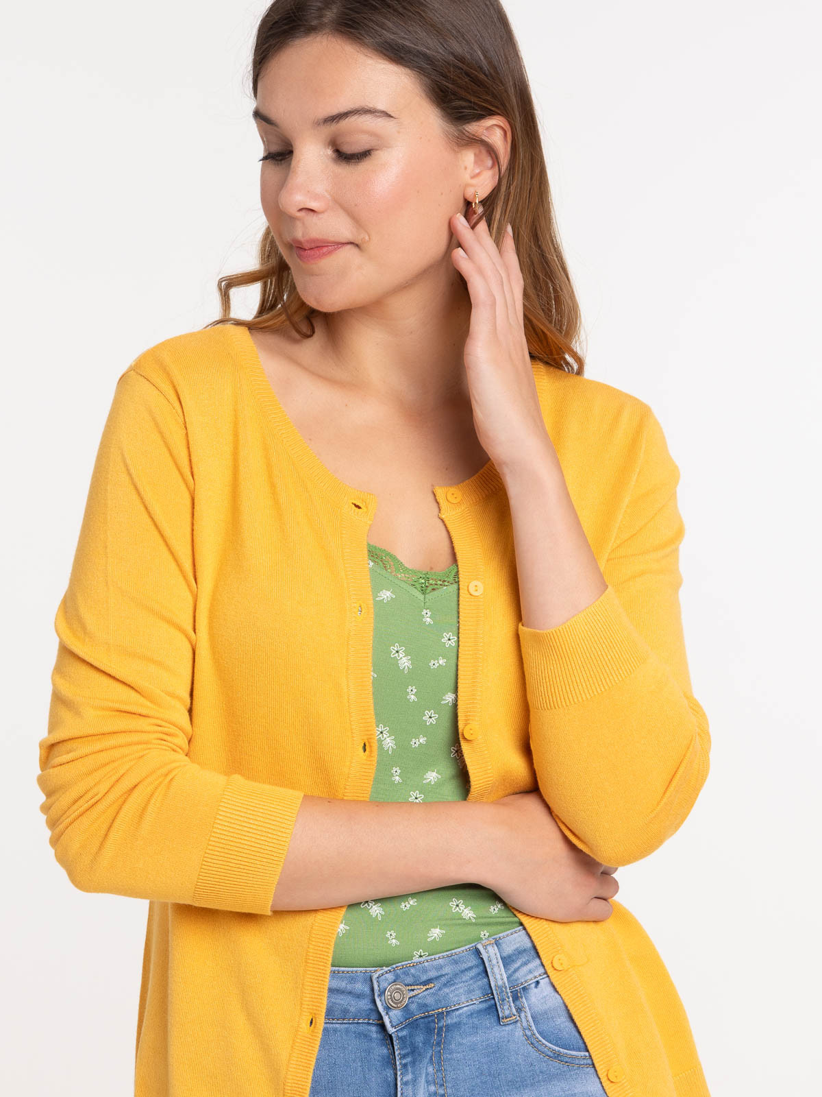 Gilet fin boutonné jaune soleil femme Gilet fin boutonné jaune soleil femme