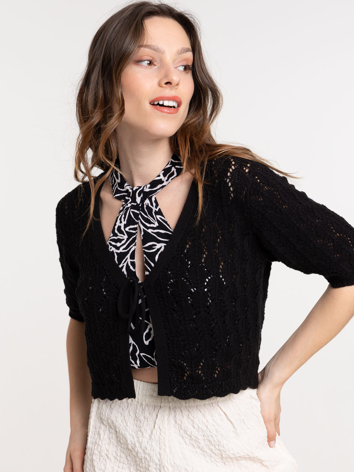 Gilet maille crochet noir femme