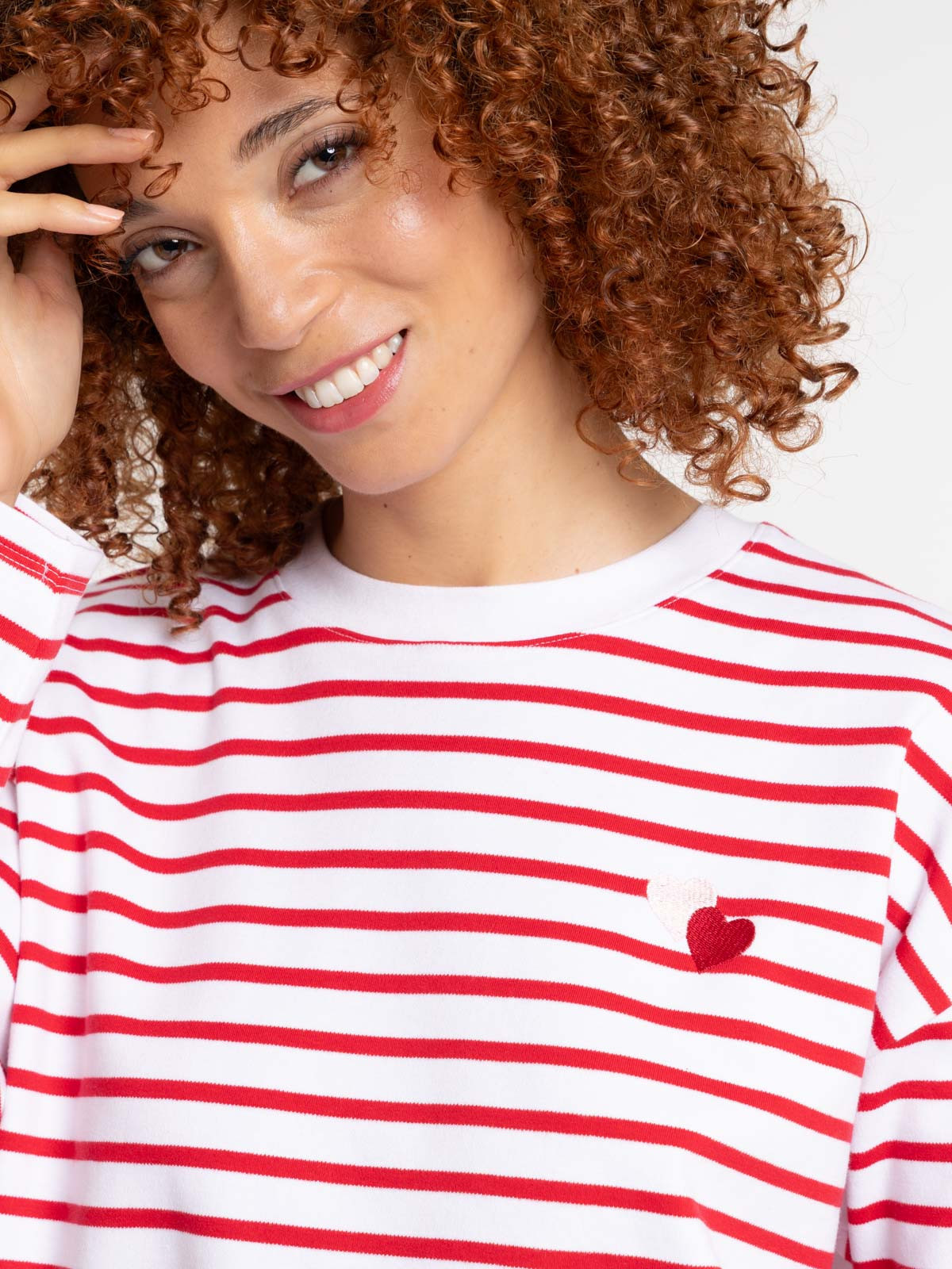 T-shirt rayé coeurs brodés femme T-shirt rayé coeurs brodés femme