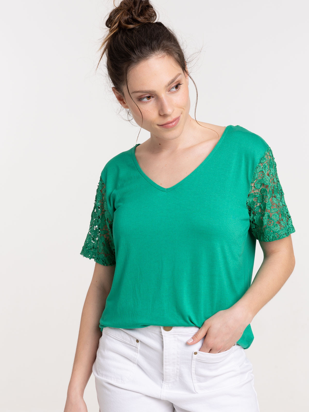 T-shirt manches en dentelle femme