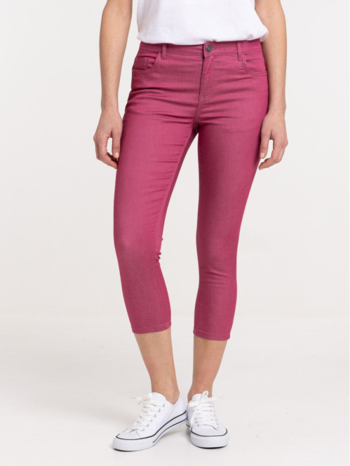 Pantacourt coloris aubergine femme