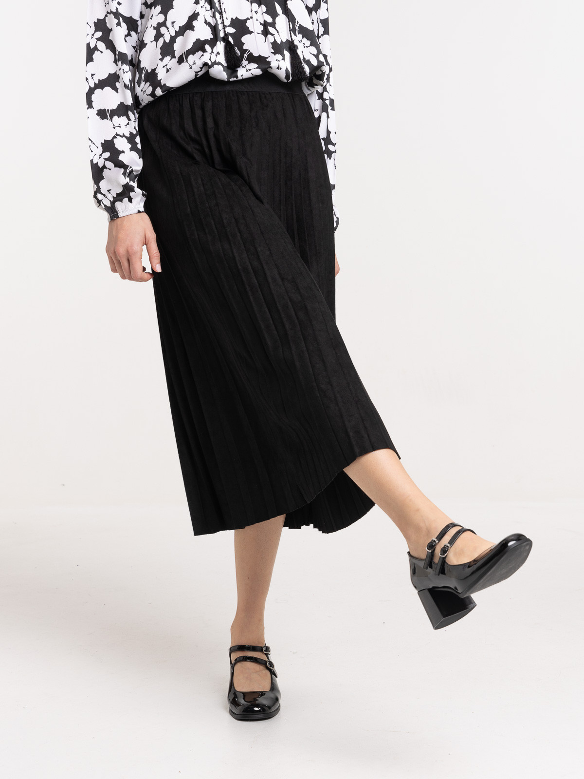 Jupe longue plissée suédine noire femme Jupe longue plissée suédine noire femme