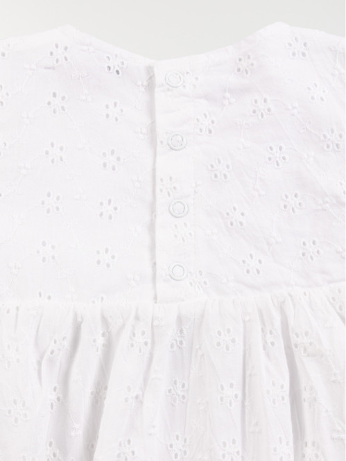 Robe broderie anglaise...
