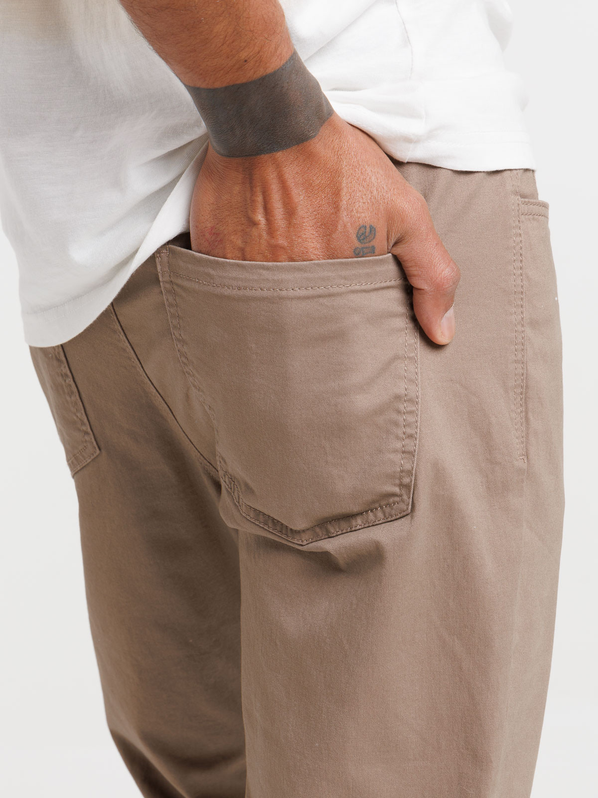 Pantalon slim mocca latte homme
