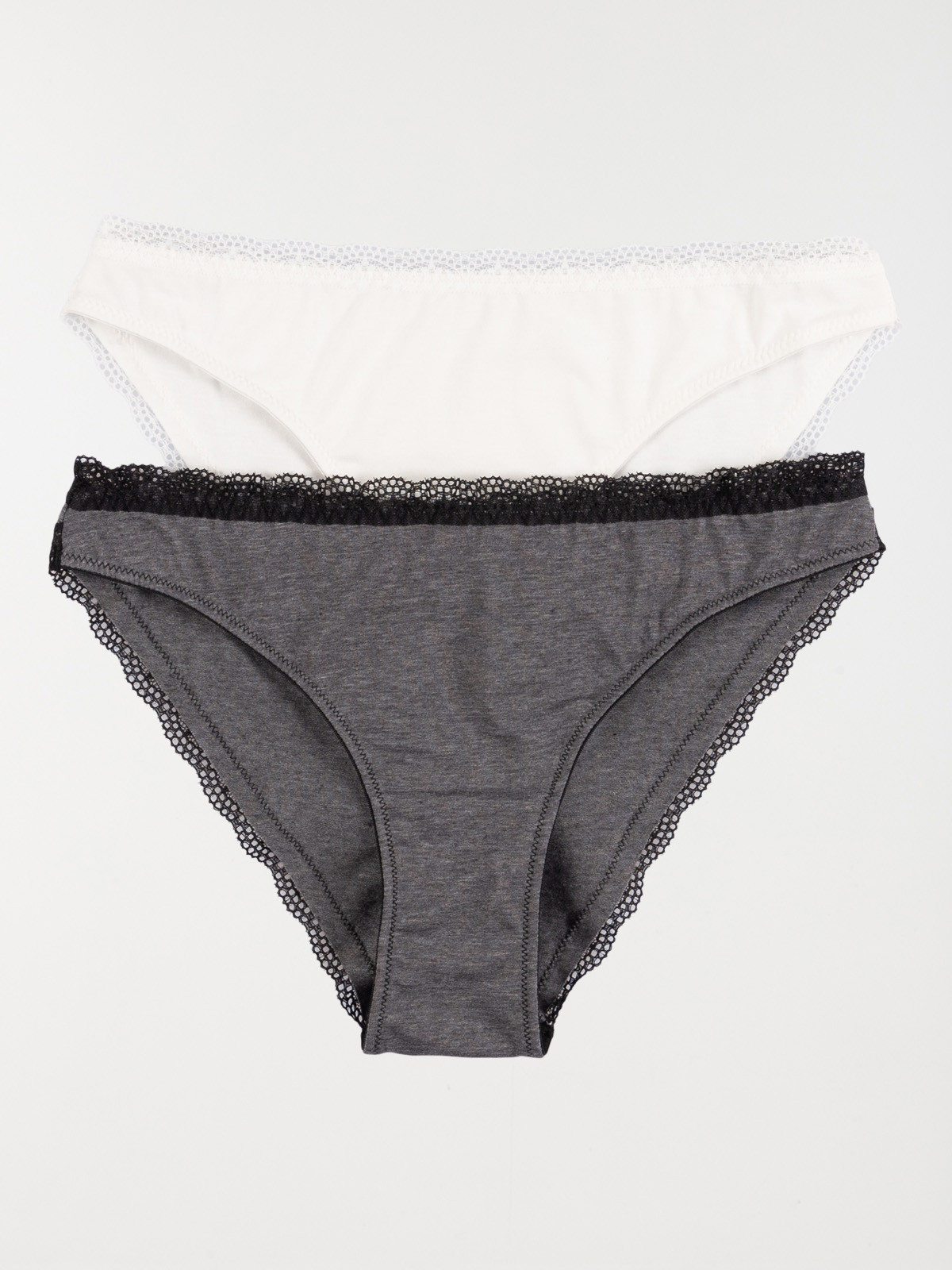 Lot de 2 culottes femme (36-46) Lot de 2 culottes femme (36-46)