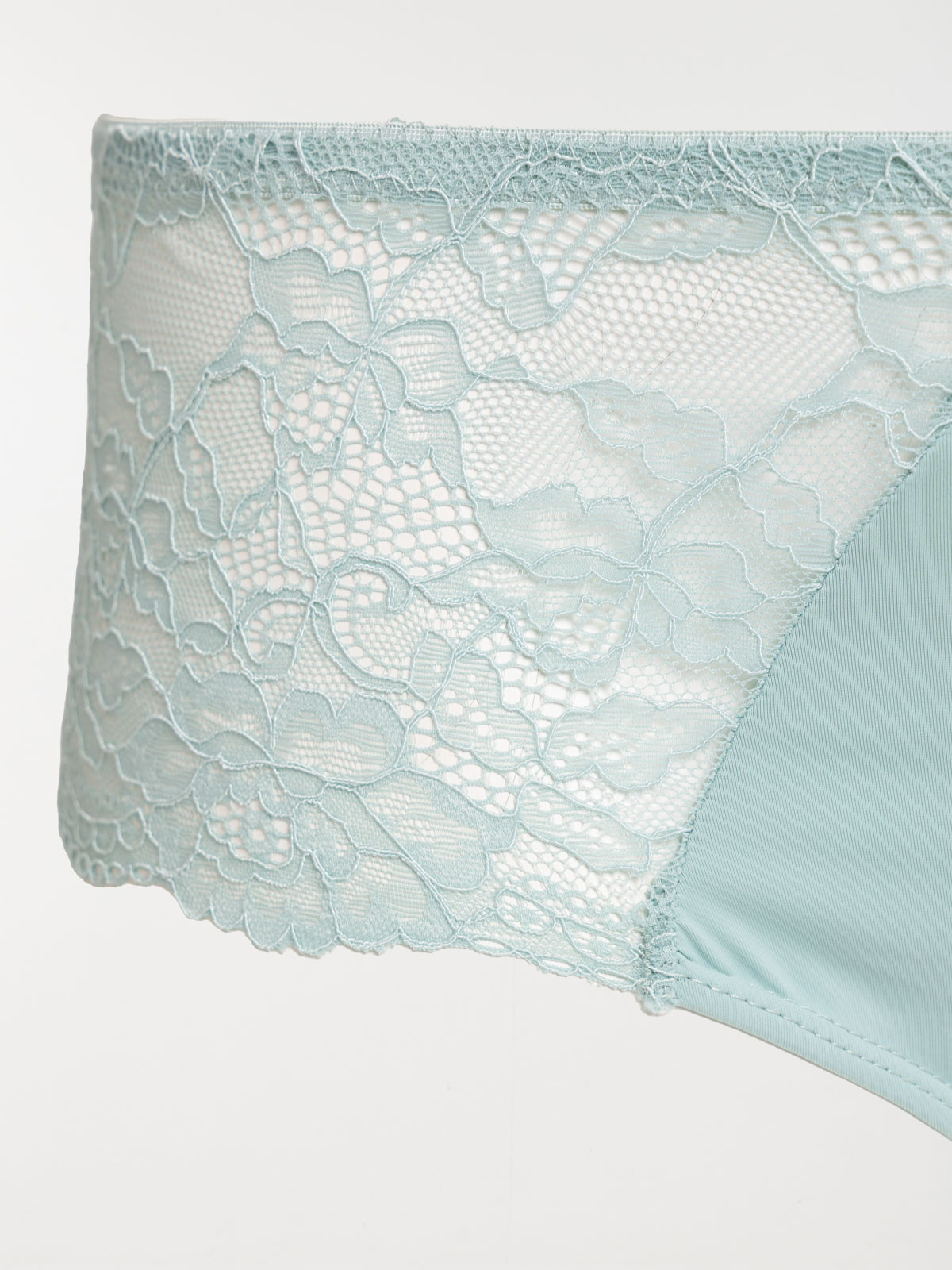 Shorty dentelle glacier femme (44-52) Shorty dentelle glacier femme (44-52)