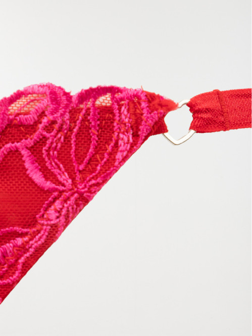 String dentelle rouge kiss femme (36-44)