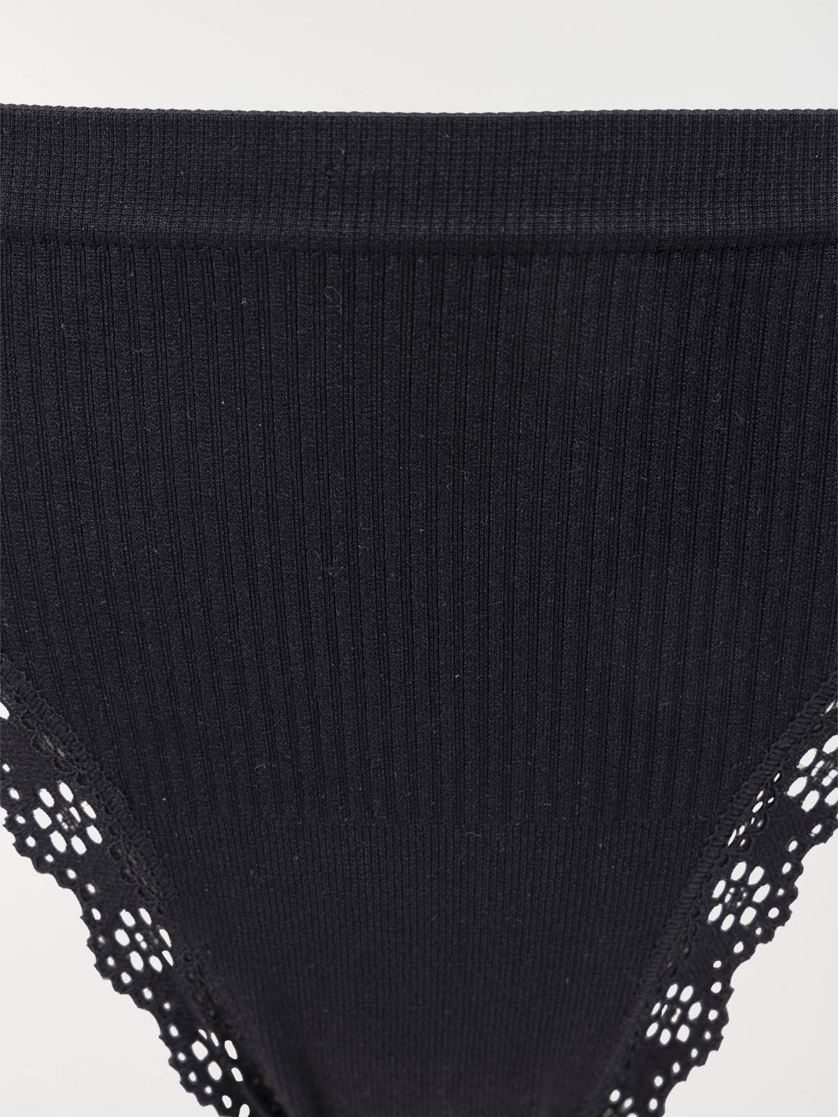 Tanga côtelé noir femme Tanga côtelé noir femme