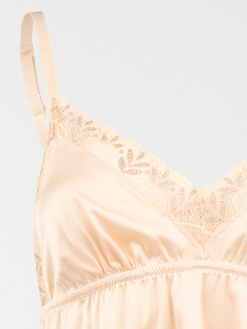 Nuisette dentelle poudre de riz femme