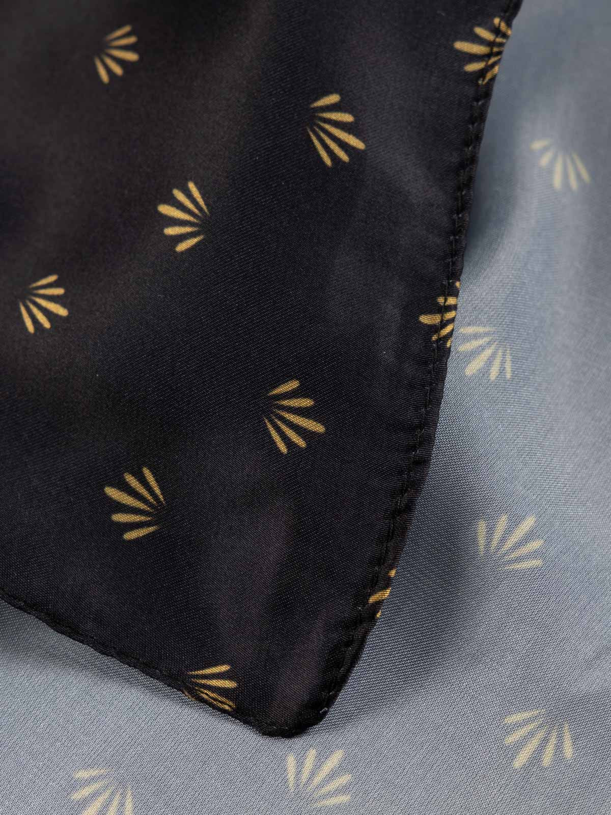 Foulard carré noir motif doré femme Foulard carré noir motif doré femme