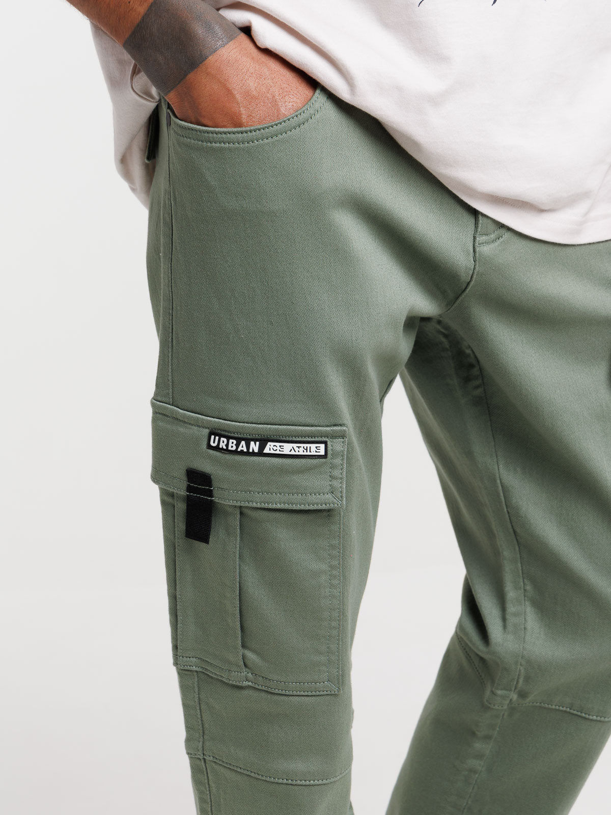 Pantalon cargo vert camou homme