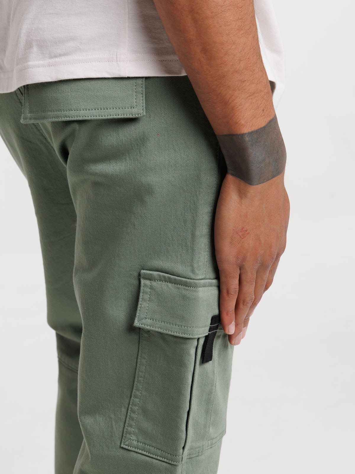 Pantalon cargo vert camou homme