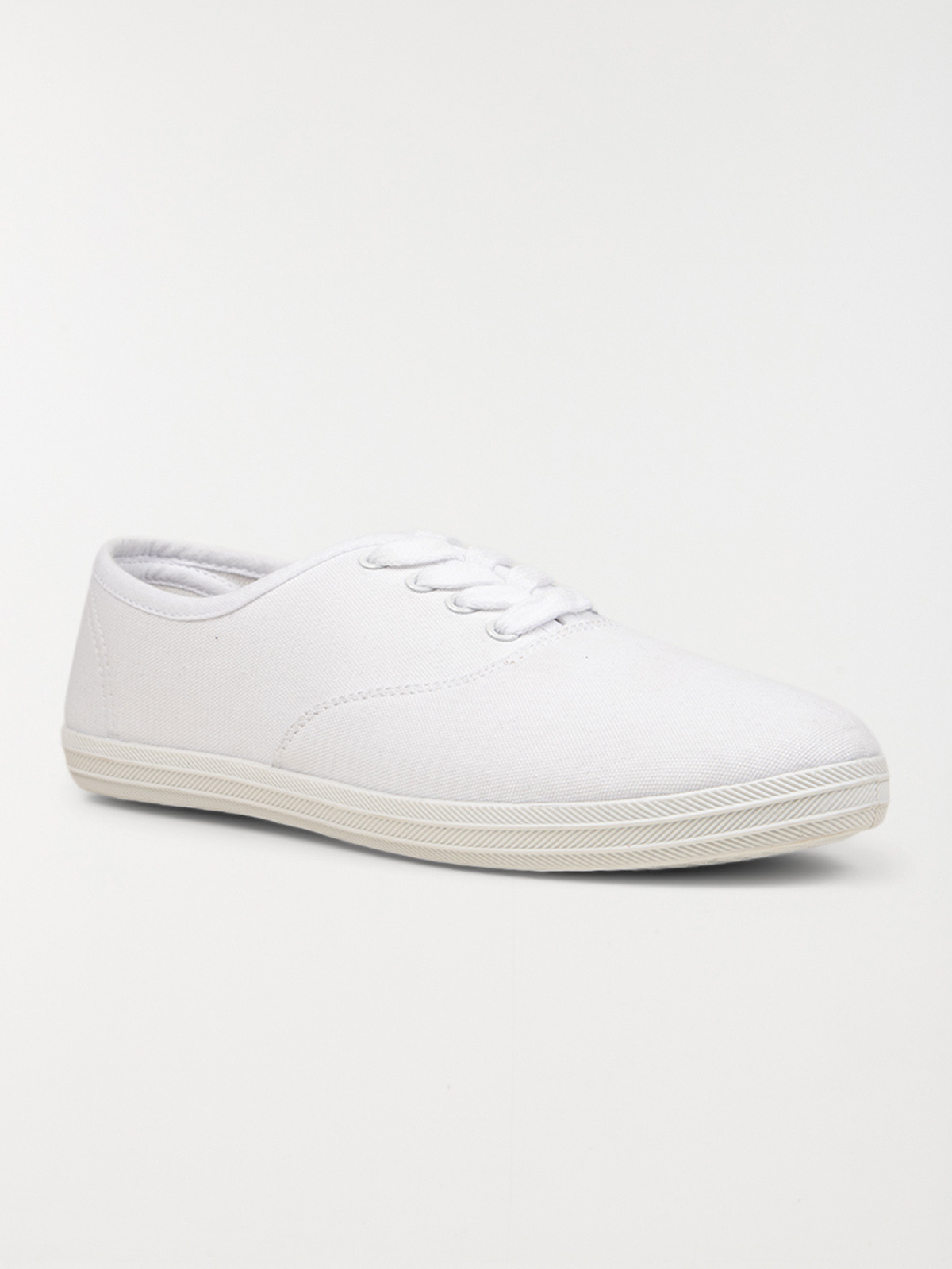 Tennis en toile blanches femme (37-42) Tennis en toile blanches femme (37-42)