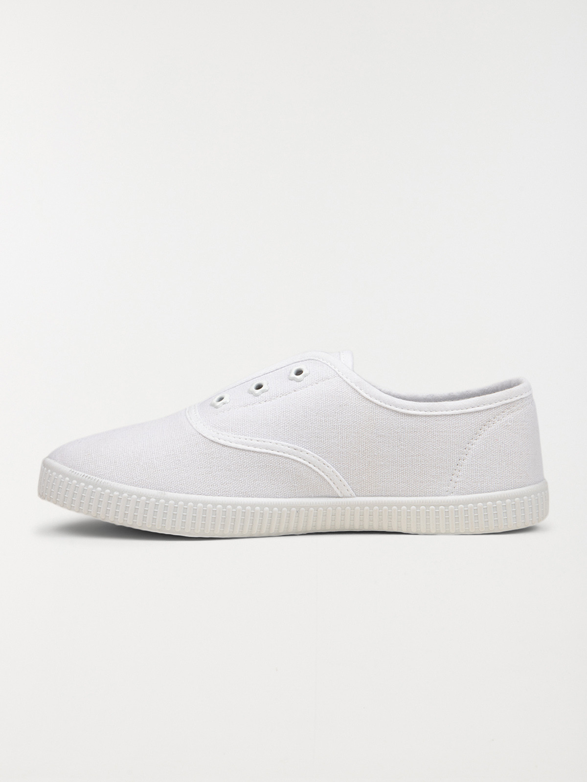 Tennis en toile blanches femme (36-41) Tennis en toile blanches femme (36-41)