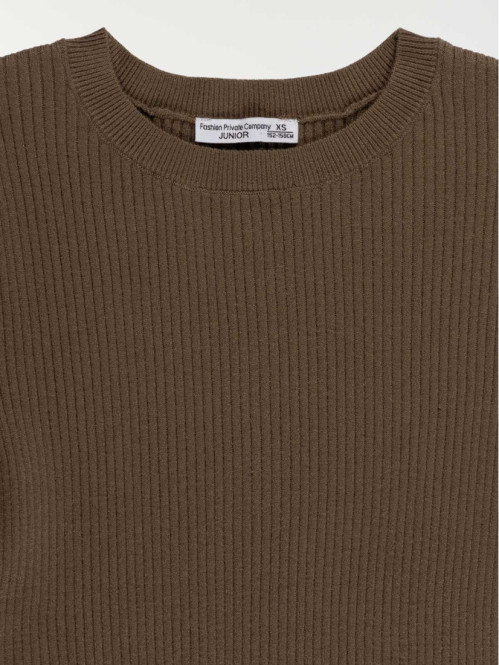 Pull côtelé vert fougère...