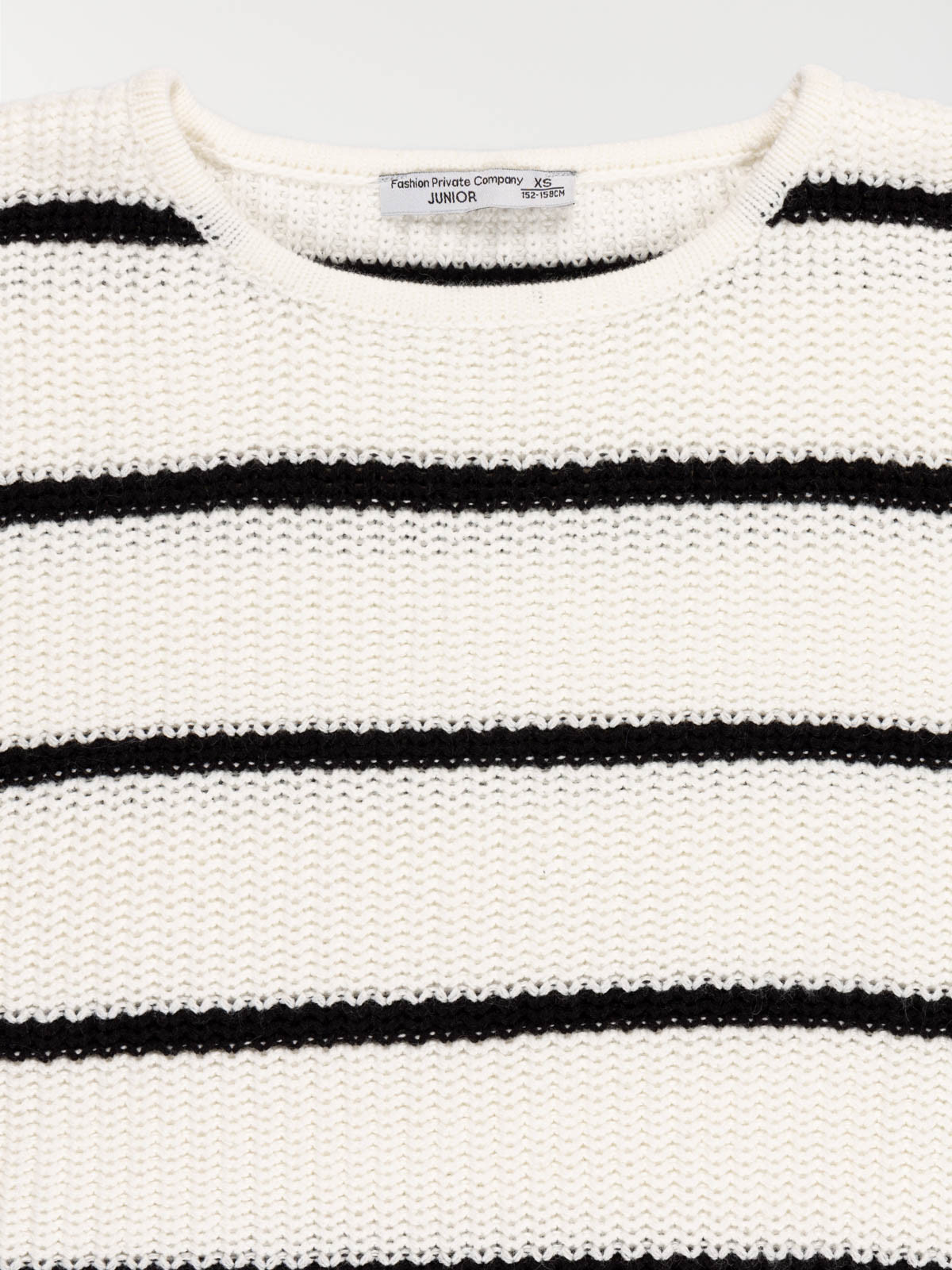 Pull rayé col rond fille (XXS-M) Pull rayé col rond fille (XXS-M)