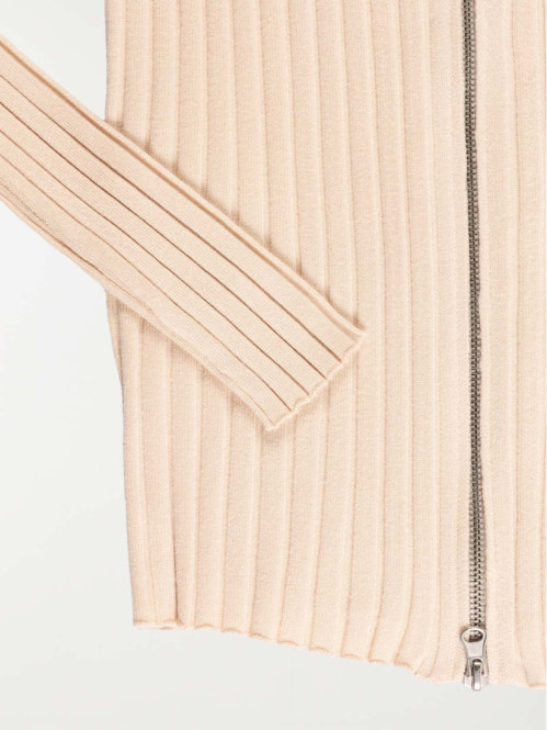 Gilet col montant zippé...