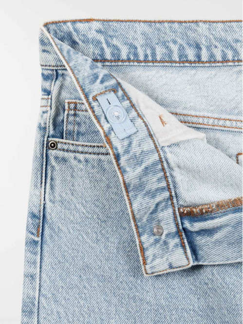 Jean relaxed bleached...