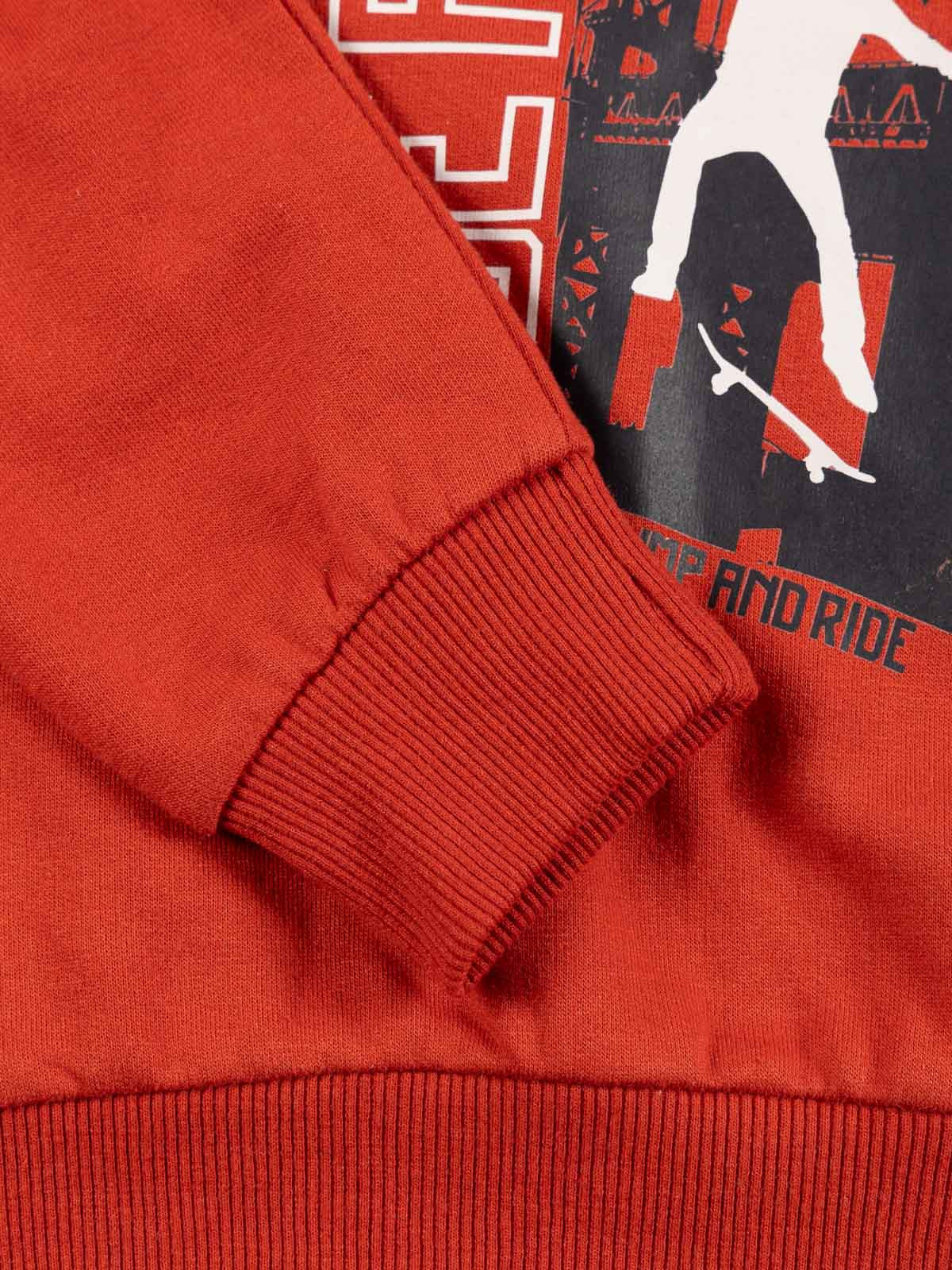 Sweat urban skater garçon (3-12A) Sweat urban skater garçon (3-12A)