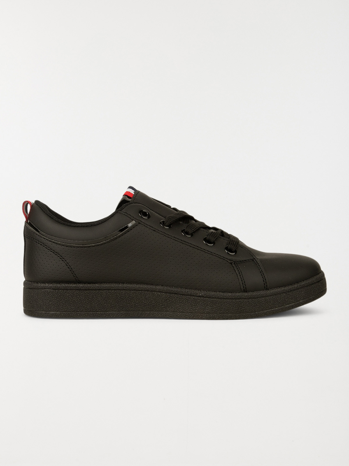 Baskets noires femme (36-41)