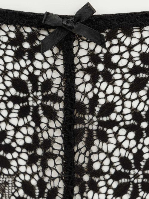 Tanga dentelle noire femme...