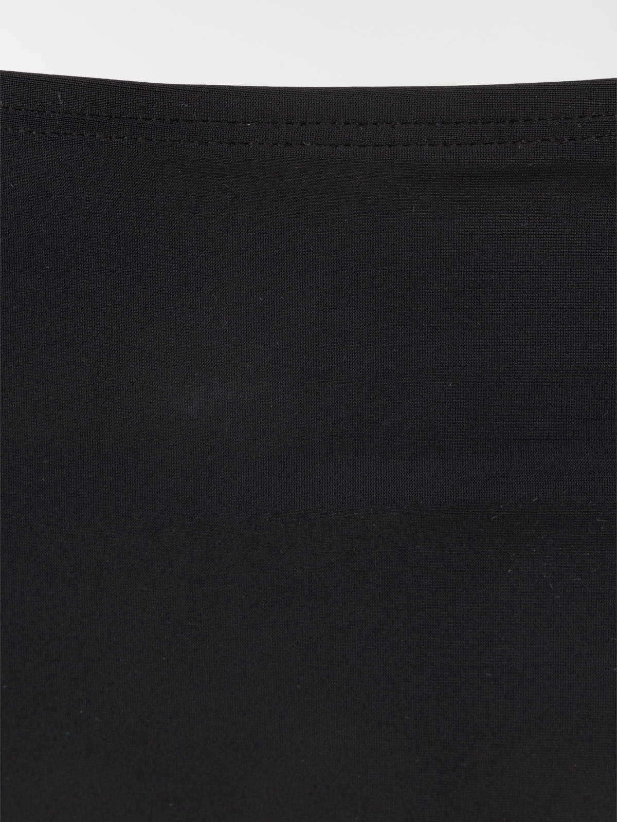 Tanga de bain noir femme Tanga de bain noir femme