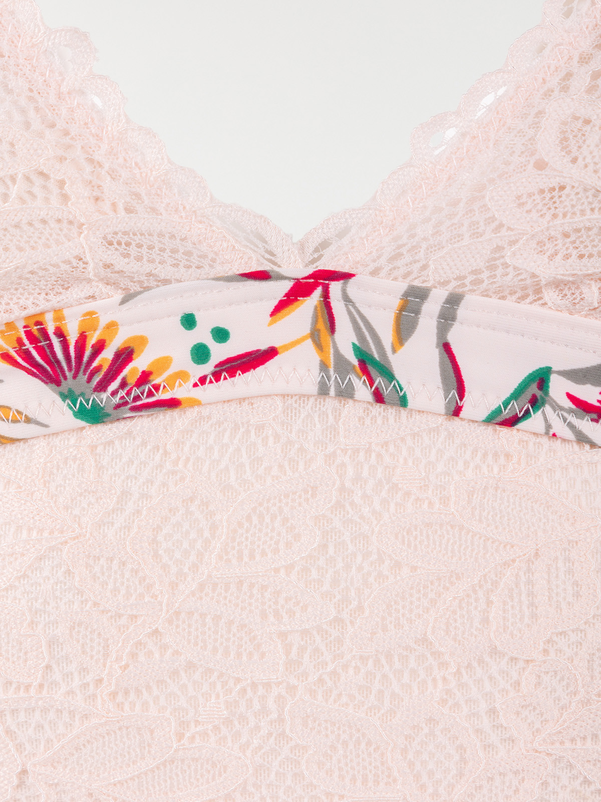 Body dentelle femme (85A-95D) Body dentelle femme (85A-95D)