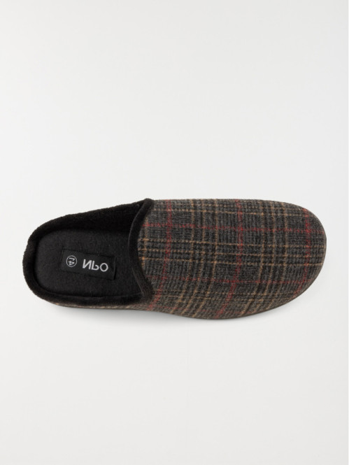 Chaussons marrons carreaux...