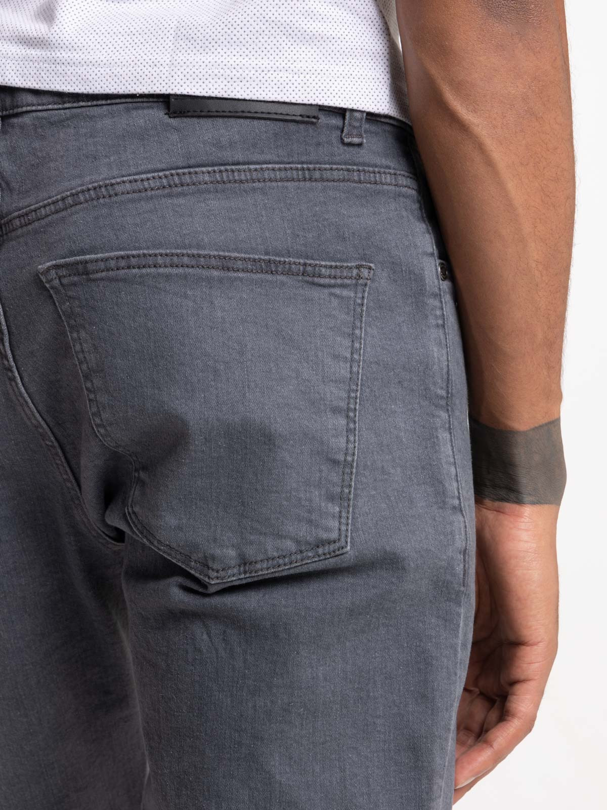 Jean straight gris homme