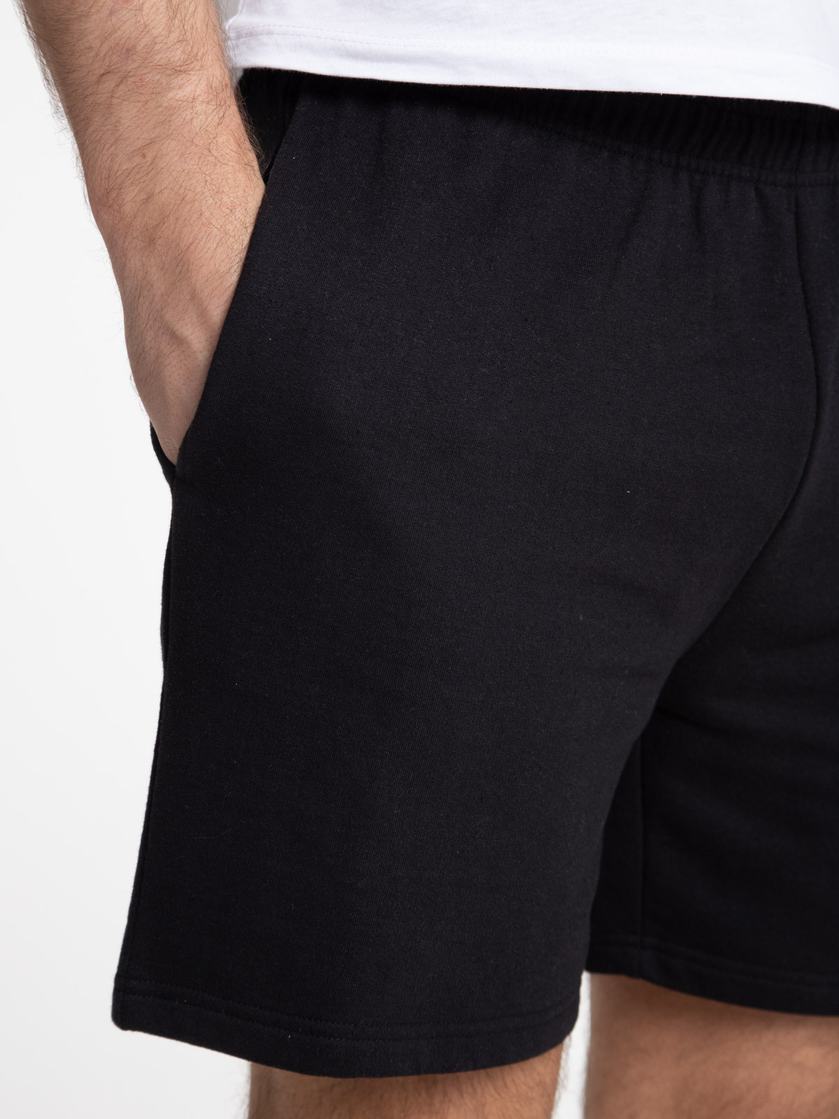 Short basique noir homme