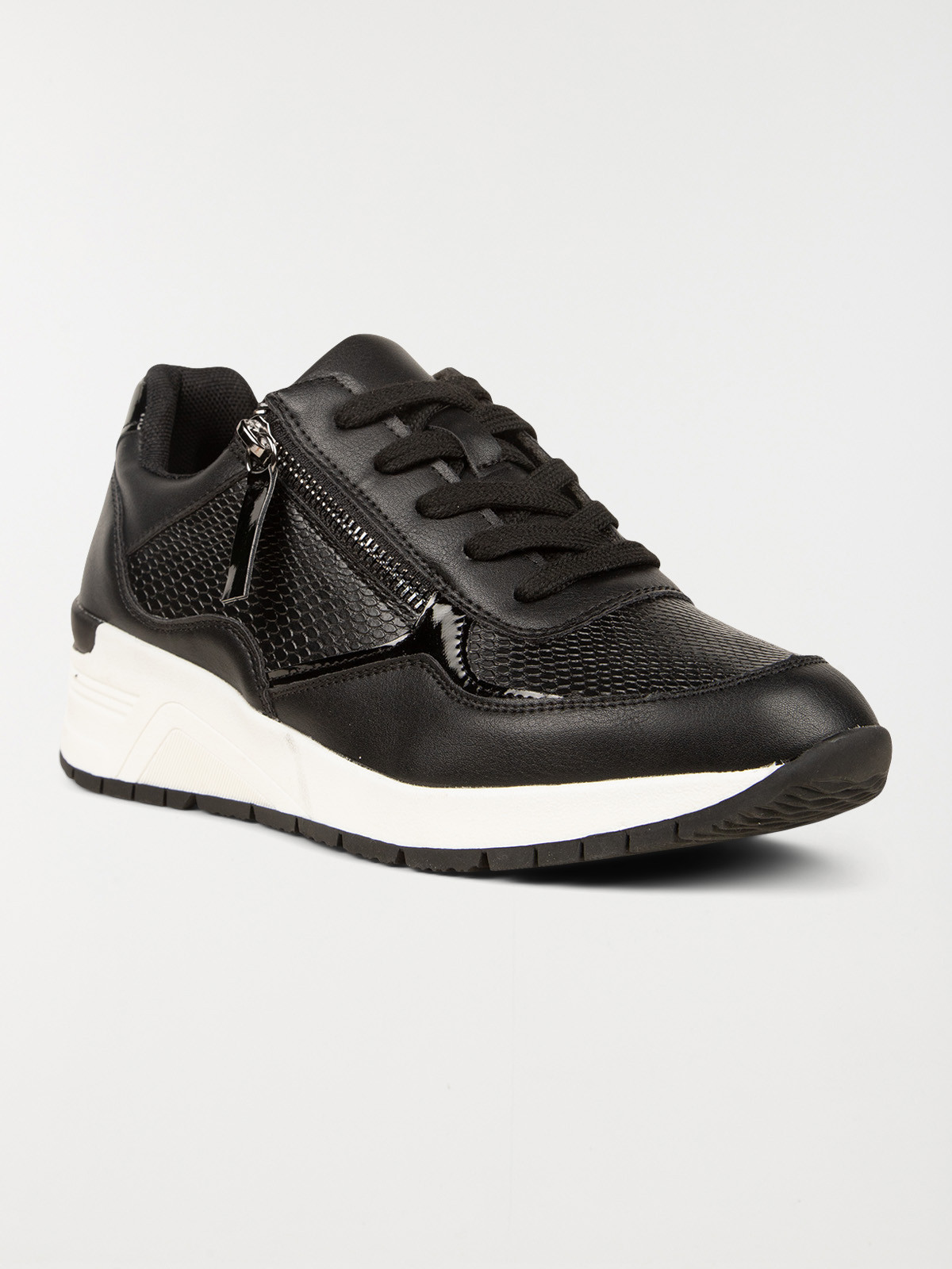 Baskets noires bi-matière femme (36-41) Baskets noires bi-matière femme (36-41)