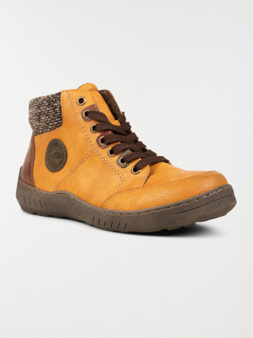 Chaussures montantes lacet...