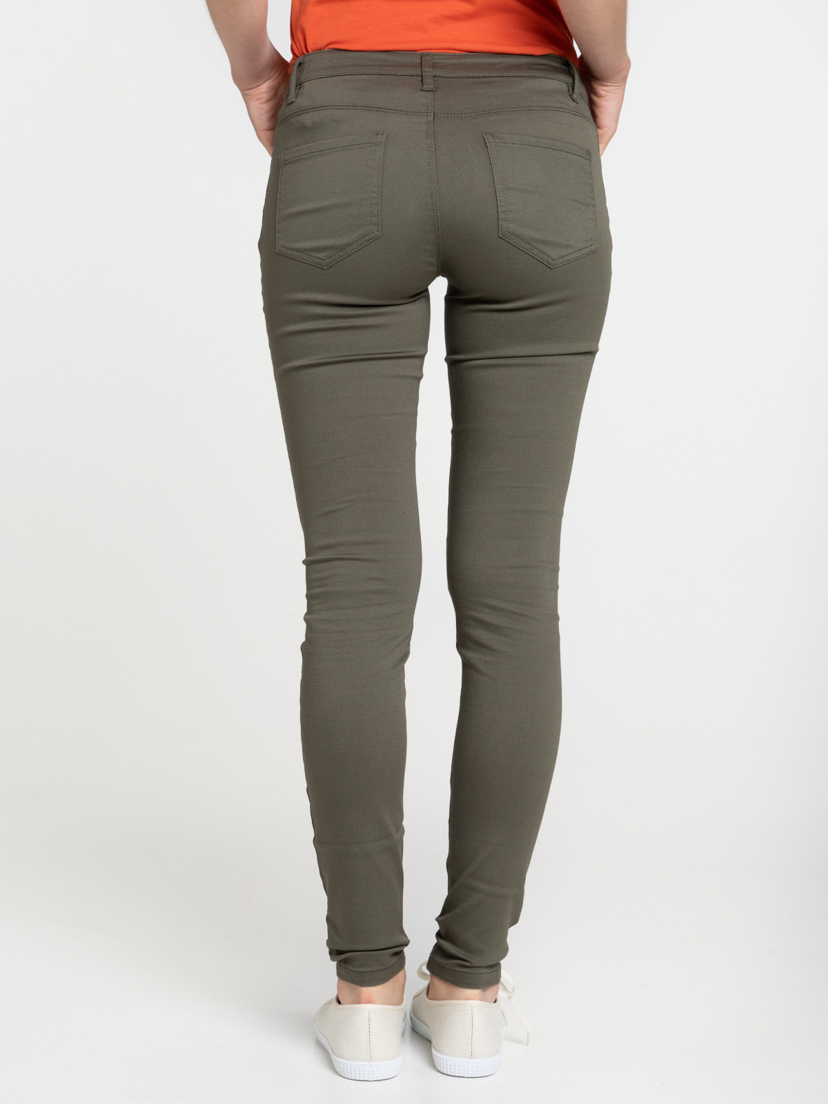 Pantalon skinny kaki quite femme