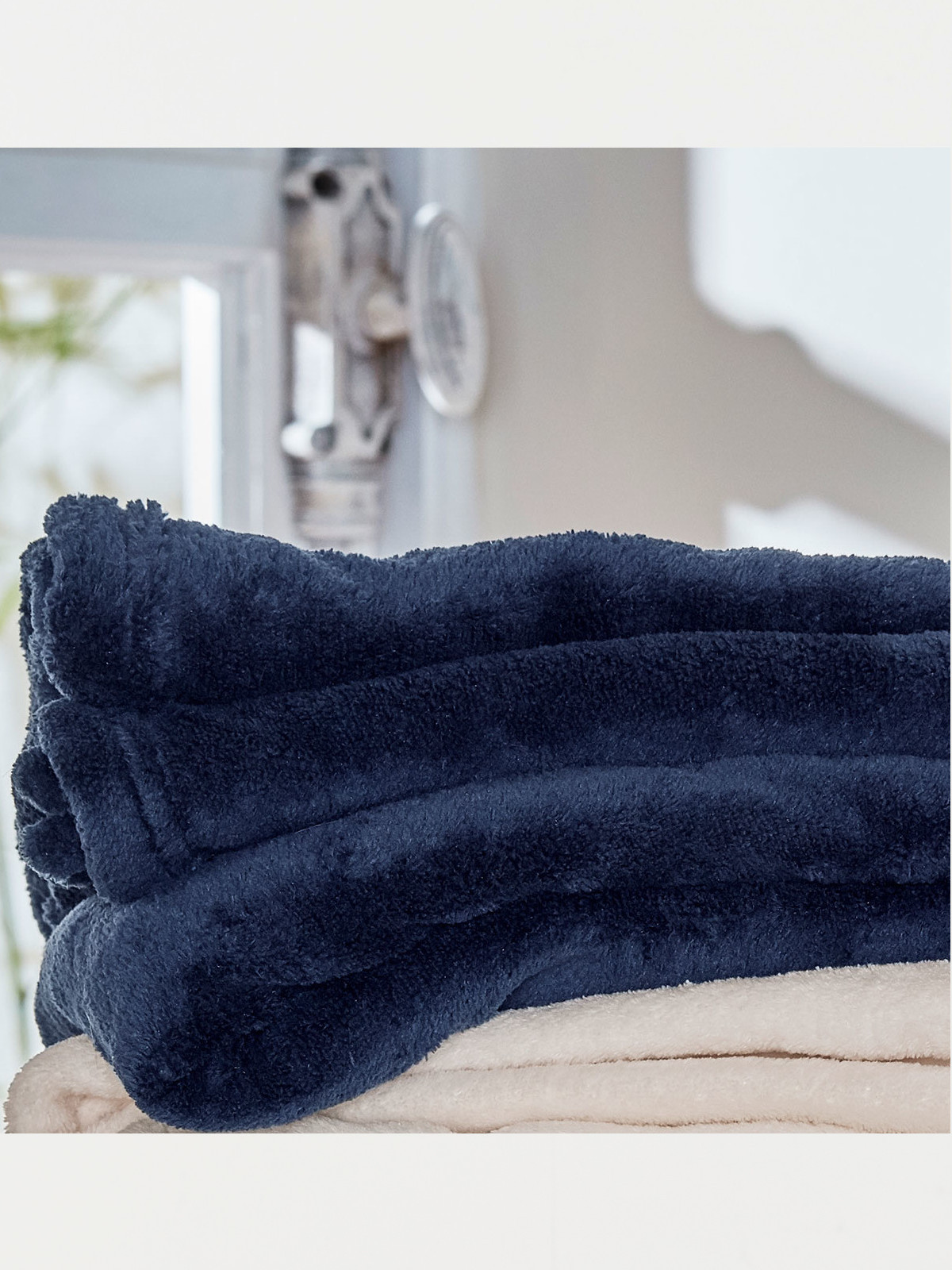 Plaid coloris navy 130 x 170 cm