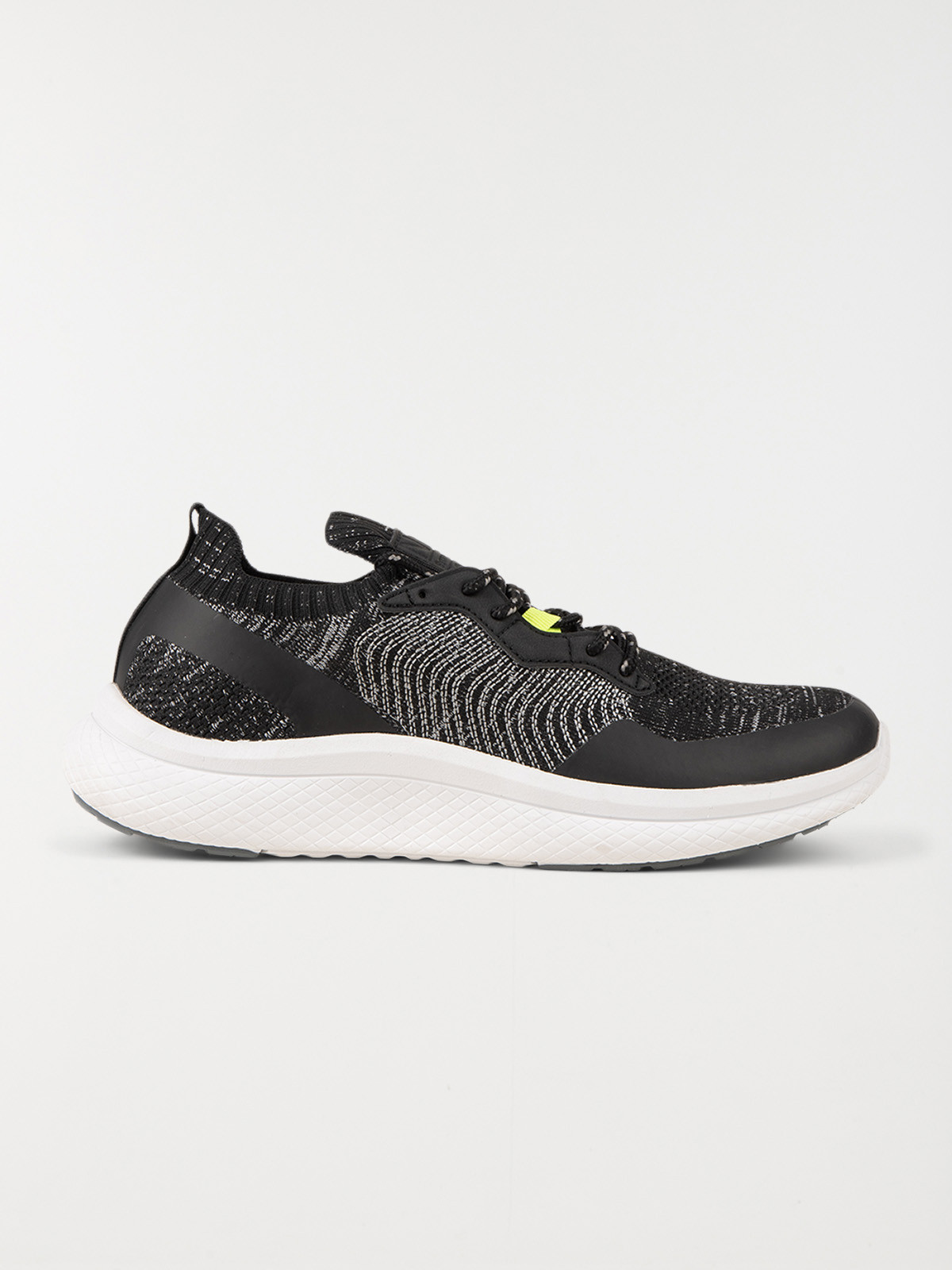 Basket de sport noire homme (40-46)