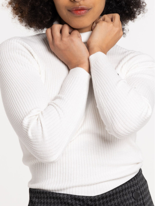 Pull col roulé écru femme