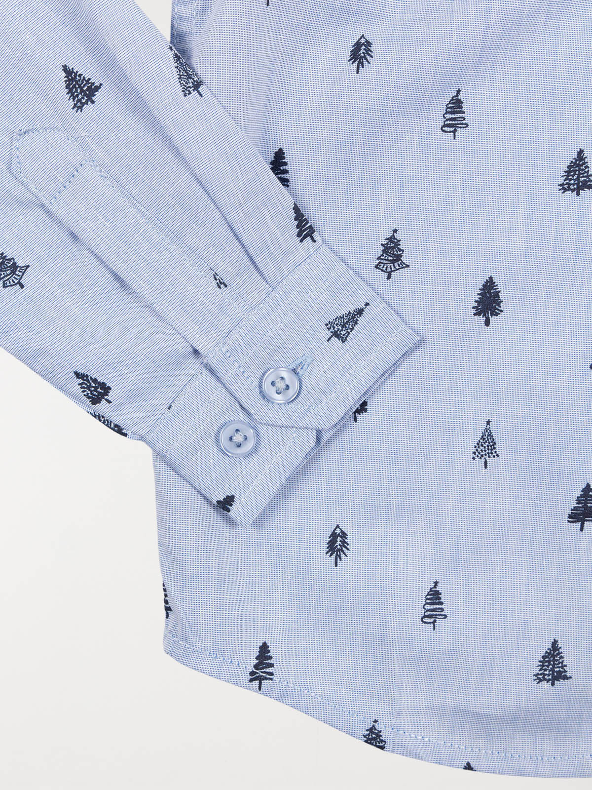 Chemise bleu ciel garçon (3-12A) Chemise bleu ciel garçon (3-12A)